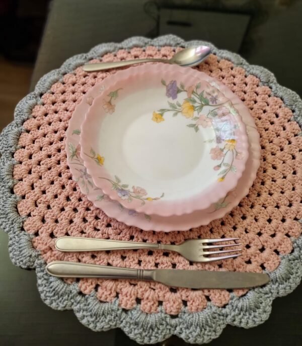 Crochet Placemat - Image 2